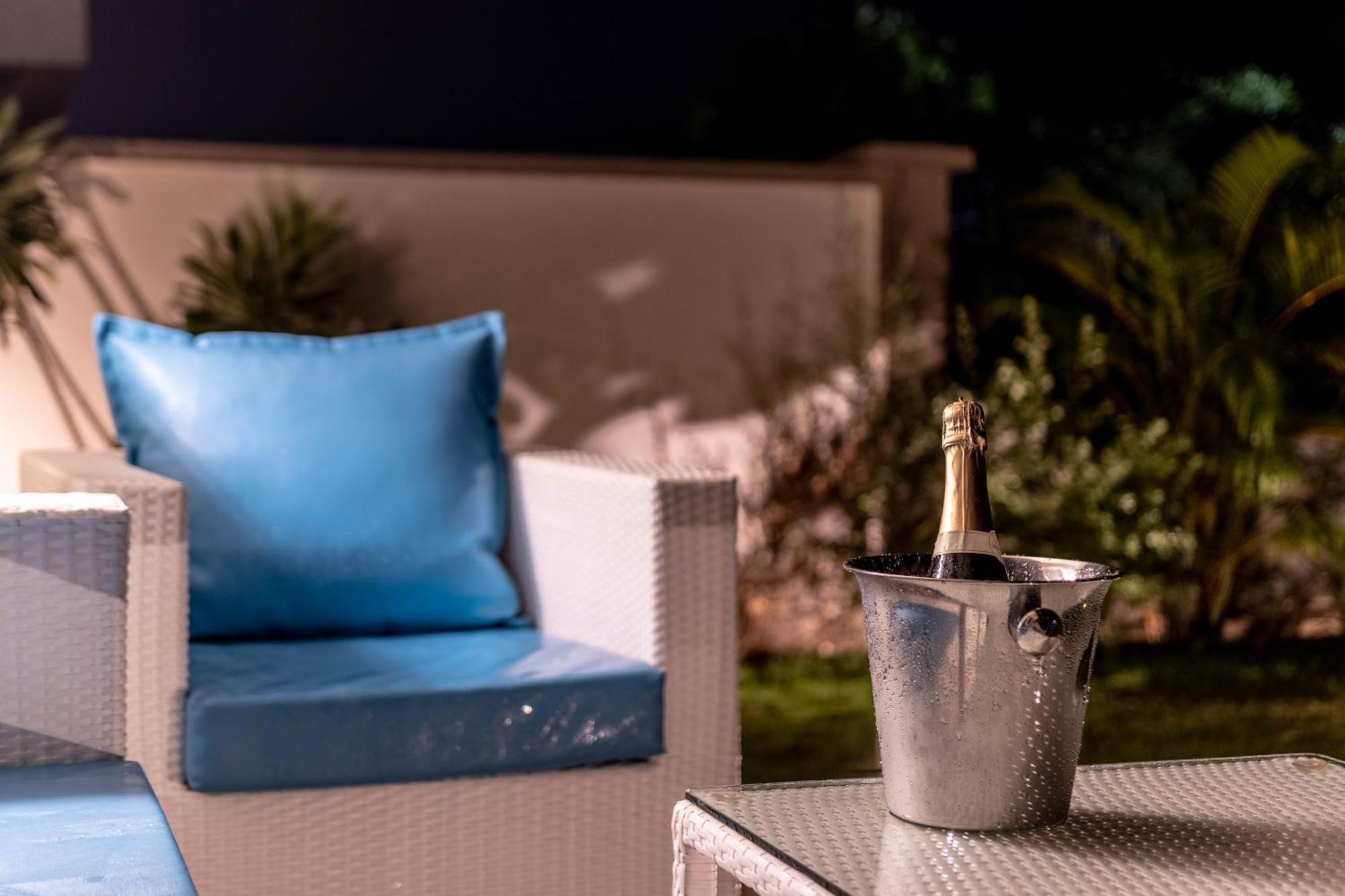 Rainforest Boulevard Private Pool Villas, Anjuna-vagator, North Goa Anjuna